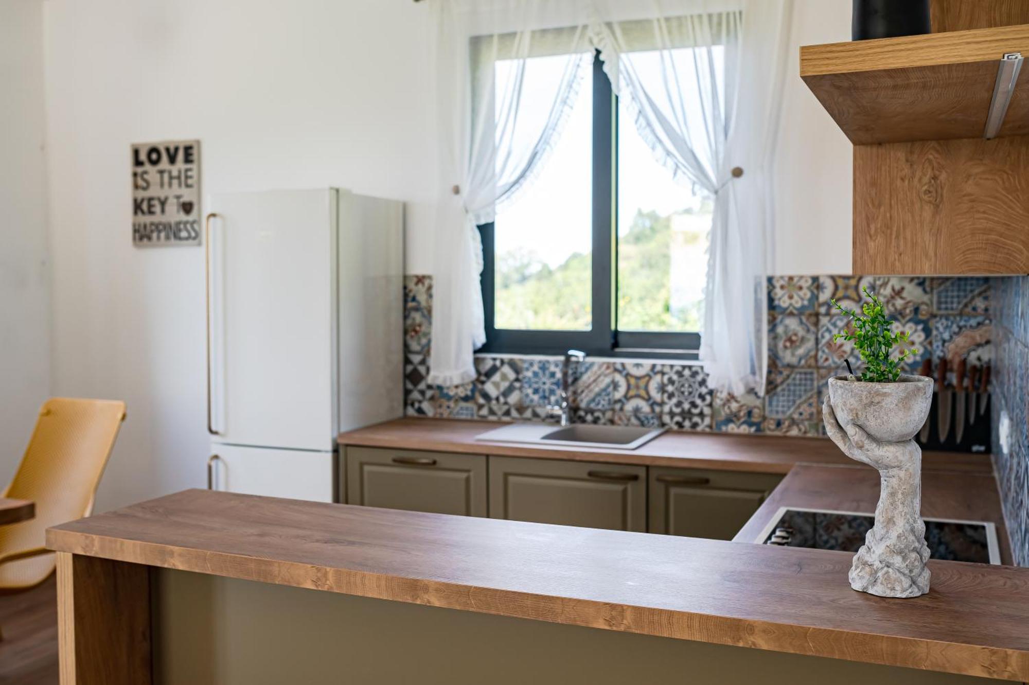 Country Home Dolac Bar Bagian luar foto
